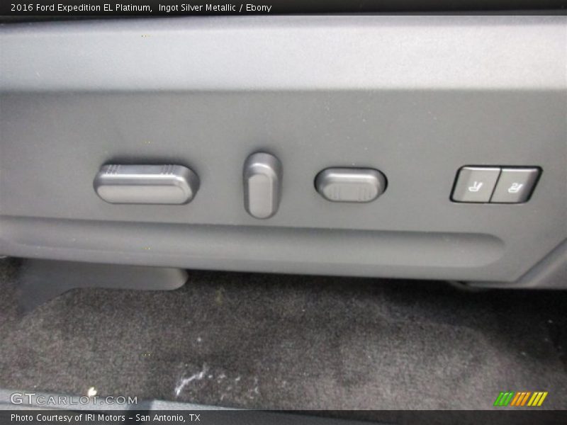 Ingot Silver Metallic / Ebony 2016 Ford Expedition EL Platinum