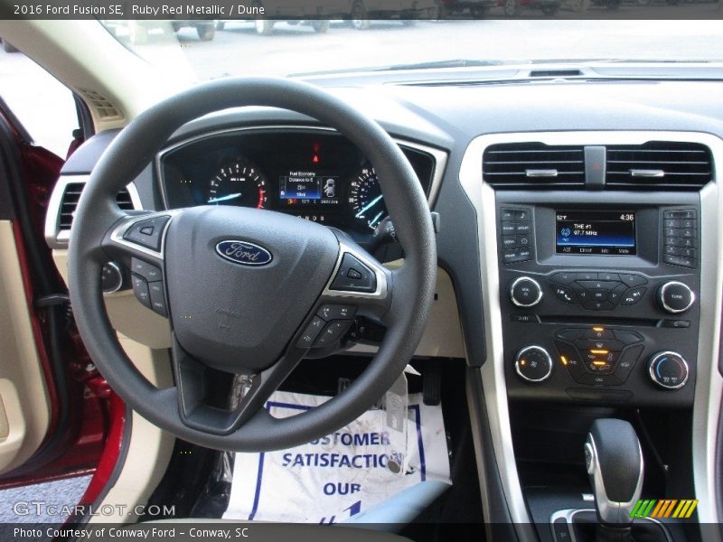 Ruby Red Metallic / Dune 2016 Ford Fusion SE