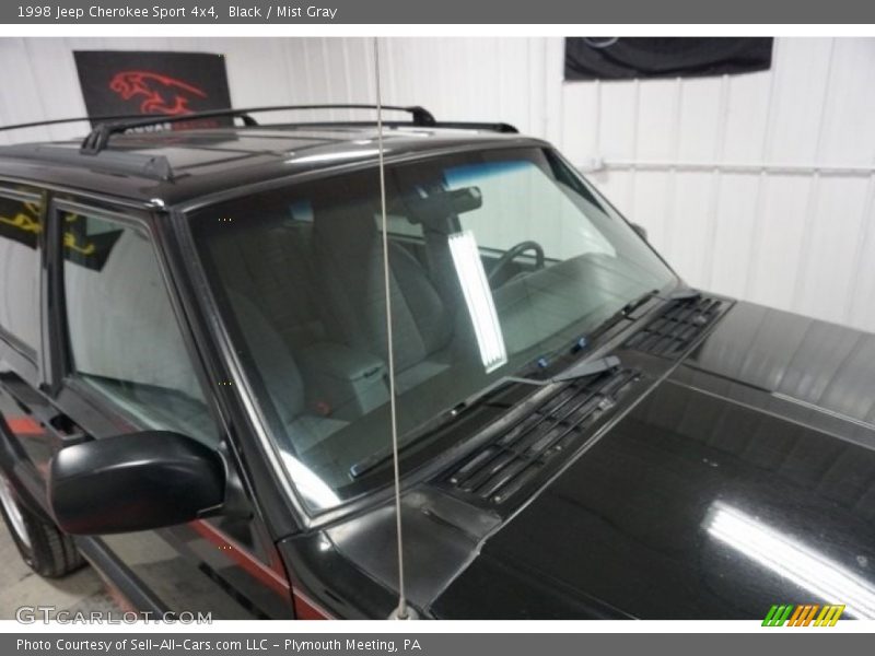 Black / Mist Gray 1998 Jeep Cherokee Sport 4x4