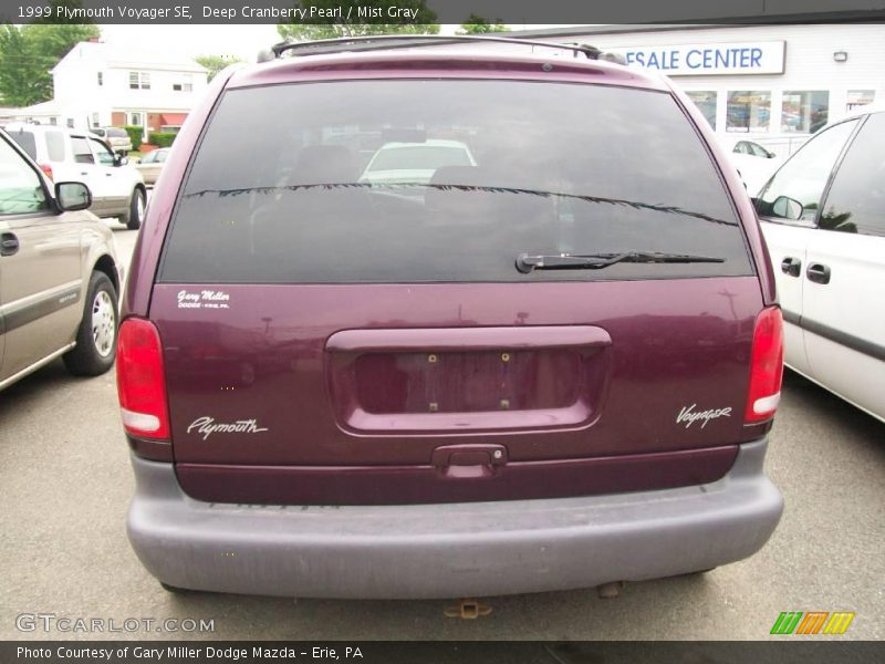 Deep Cranberry Pearl / Mist Gray 1999 Plymouth Voyager SE