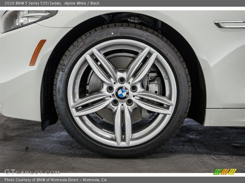 Alpine White / Black 2016 BMW 5 Series 535i Sedan