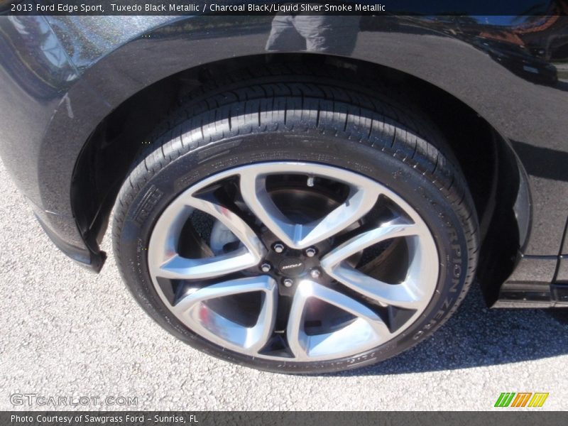 Tuxedo Black Metallic / Charcoal Black/Liquid Silver Smoke Metallic 2013 Ford Edge Sport