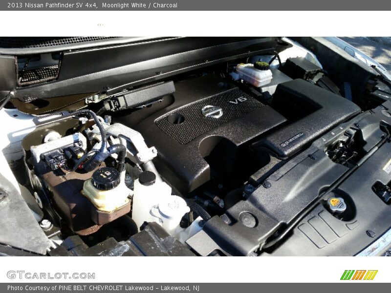 Moonlight White / Charcoal 2013 Nissan Pathfinder SV 4x4