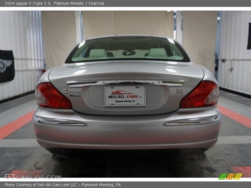 Platinum Metallic / Charcoal 2004 Jaguar X-Type 3.0