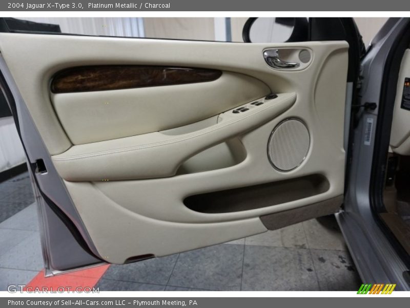 Platinum Metallic / Charcoal 2004 Jaguar X-Type 3.0