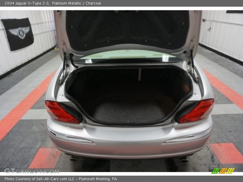 Platinum Metallic / Charcoal 2004 Jaguar X-Type 3.0