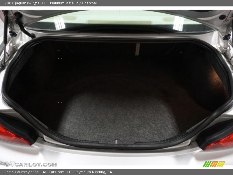 Platinum Metallic / Charcoal 2004 Jaguar X-Type 3.0