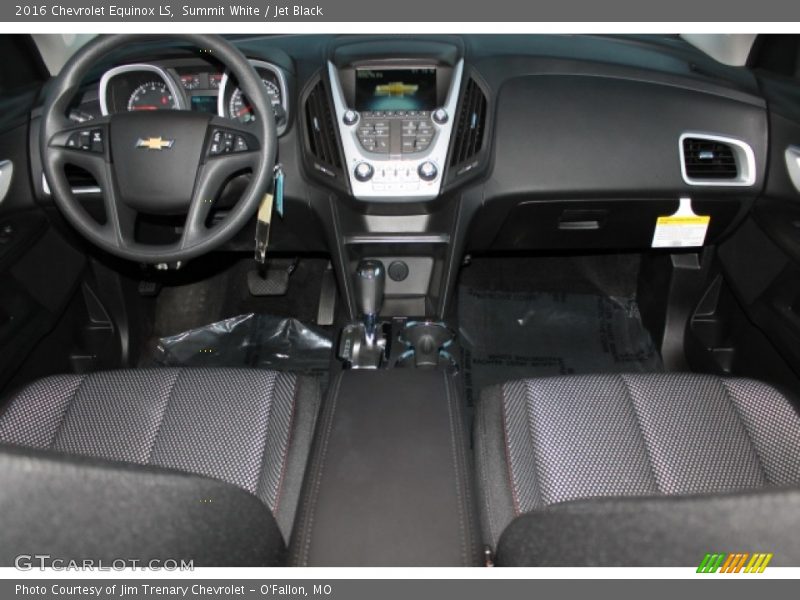 Summit White / Jet Black 2016 Chevrolet Equinox LS