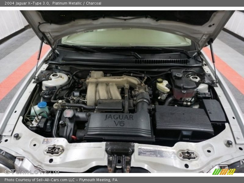 Platinum Metallic / Charcoal 2004 Jaguar X-Type 3.0