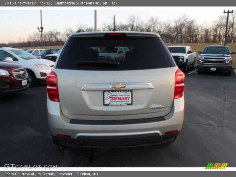 Champagne Silver Metallic / Jet Black 2016 Chevrolet Equinox LT