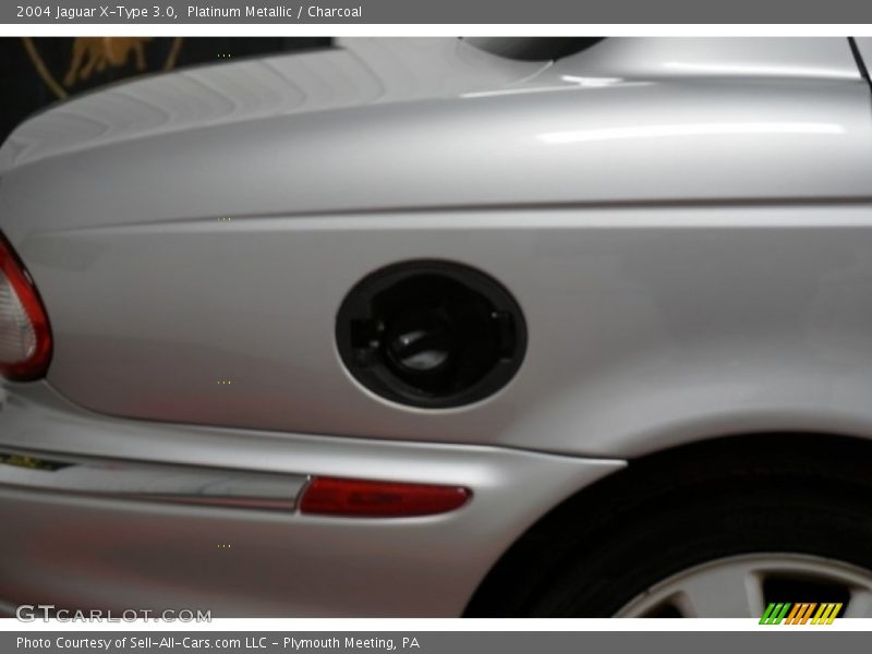Platinum Metallic / Charcoal 2004 Jaguar X-Type 3.0