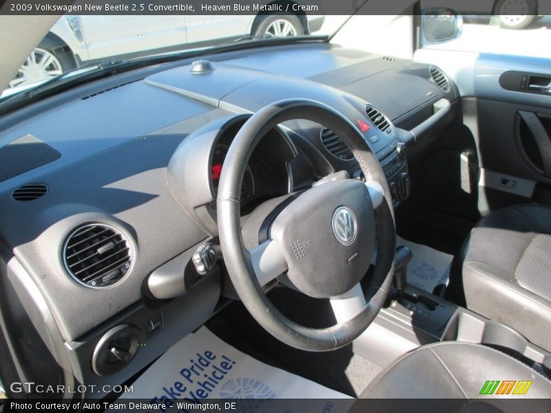 Heaven Blue Metallic / Cream 2009 Volkswagen New Beetle 2.5 Convertible