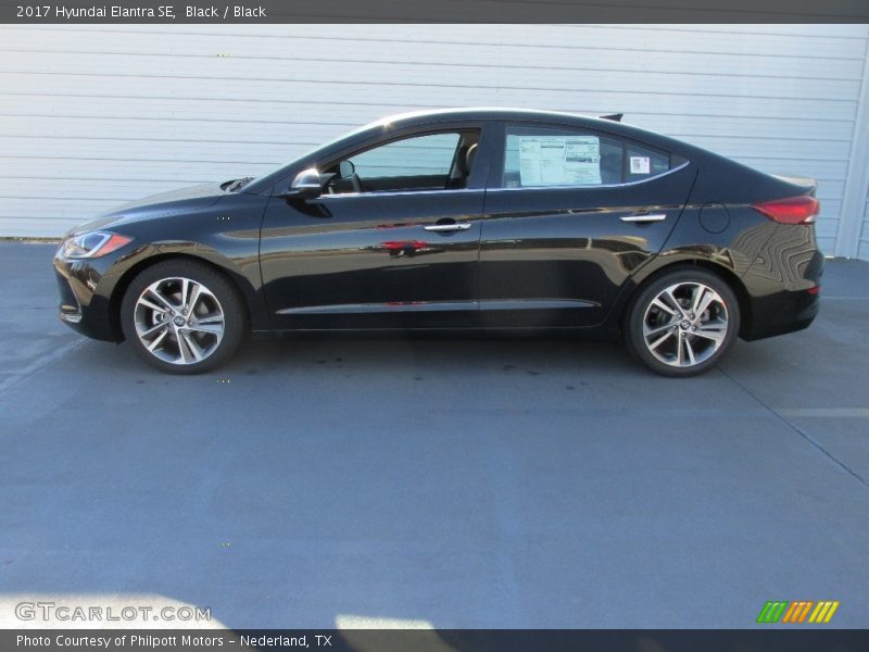 Black / Black 2017 Hyundai Elantra SE