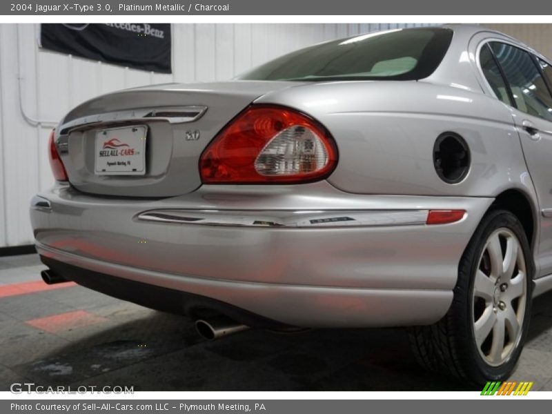 Platinum Metallic / Charcoal 2004 Jaguar X-Type 3.0