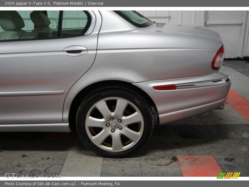 Platinum Metallic / Charcoal 2004 Jaguar X-Type 3.0