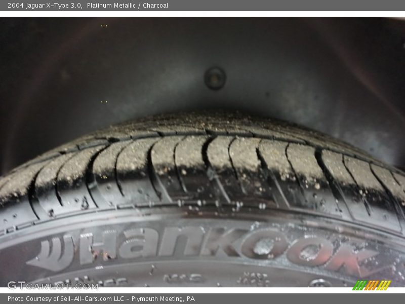 Platinum Metallic / Charcoal 2004 Jaguar X-Type 3.0