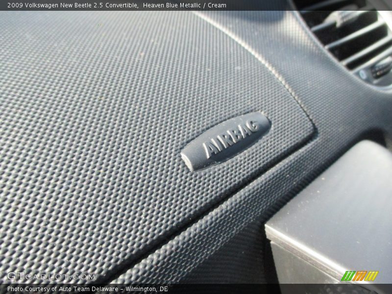 Heaven Blue Metallic / Cream 2009 Volkswagen New Beetle 2.5 Convertible