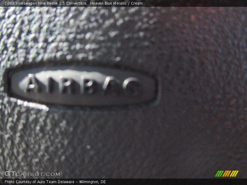 Heaven Blue Metallic / Cream 2009 Volkswagen New Beetle 2.5 Convertible