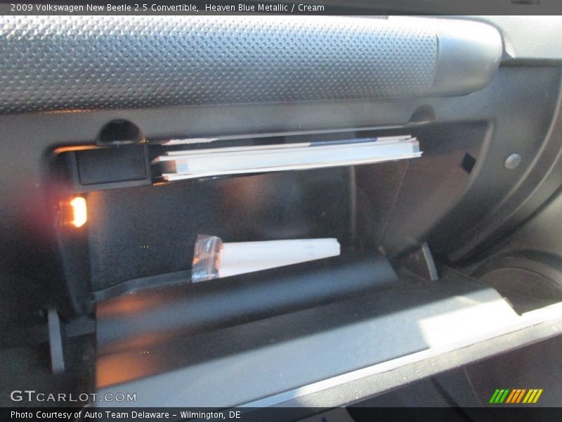 Heaven Blue Metallic / Cream 2009 Volkswagen New Beetle 2.5 Convertible