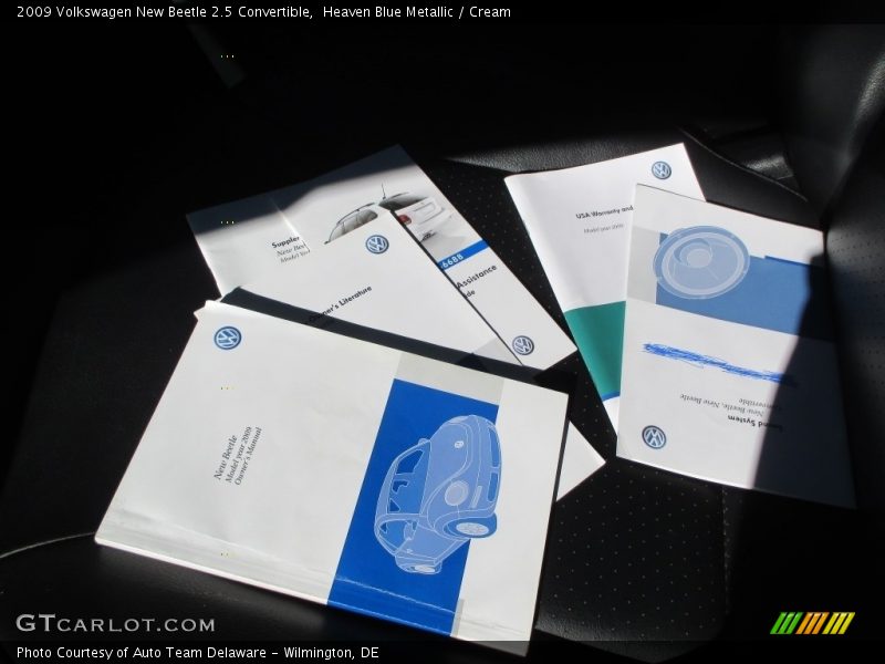 Heaven Blue Metallic / Cream 2009 Volkswagen New Beetle 2.5 Convertible