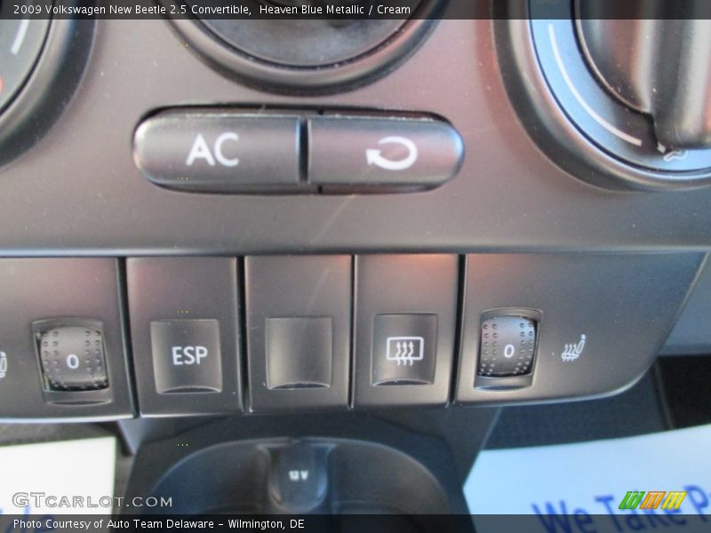 Heaven Blue Metallic / Cream 2009 Volkswagen New Beetle 2.5 Convertible
