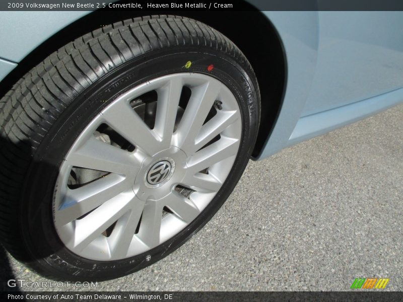 Heaven Blue Metallic / Cream 2009 Volkswagen New Beetle 2.5 Convertible