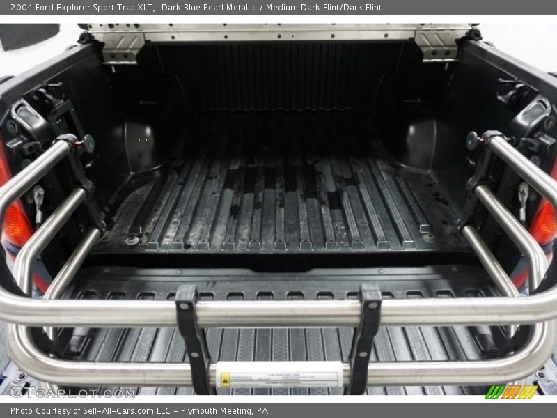 Dark Blue Pearl Metallic / Medium Dark Flint/Dark Flint 2004 Ford Explorer Sport Trac XLT
