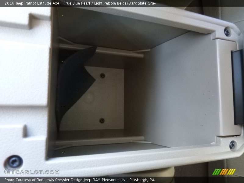 True Blue Pearl / Light Pebble Beige/Dark Slate Gray 2016 Jeep Patriot Latitude 4x4