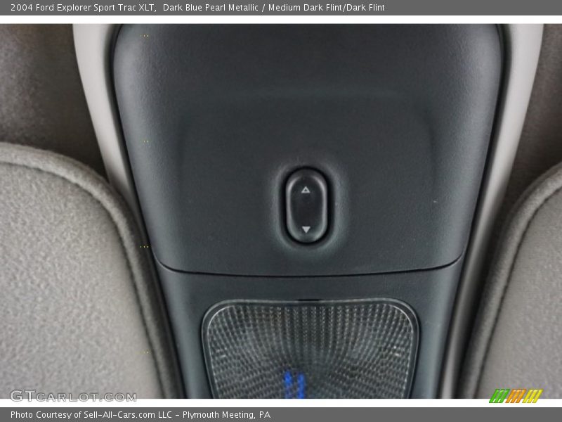 Dark Blue Pearl Metallic / Medium Dark Flint/Dark Flint 2004 Ford Explorer Sport Trac XLT