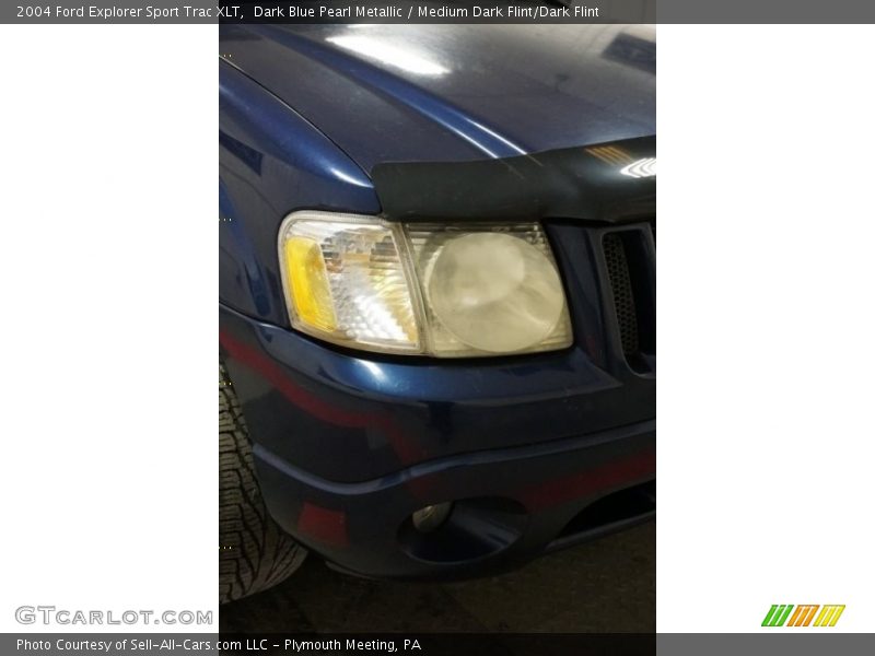 Dark Blue Pearl Metallic / Medium Dark Flint/Dark Flint 2004 Ford Explorer Sport Trac XLT