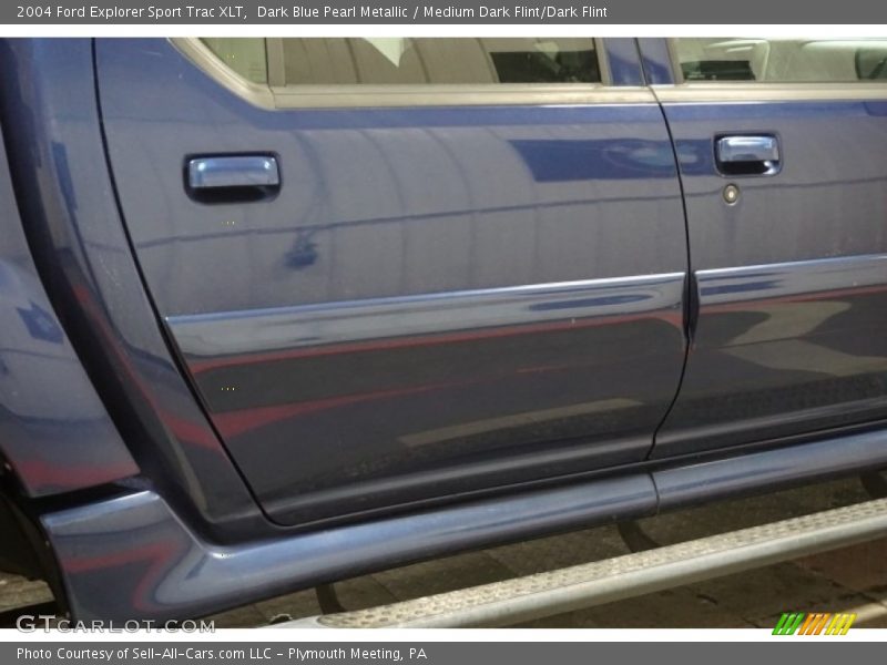 Dark Blue Pearl Metallic / Medium Dark Flint/Dark Flint 2004 Ford Explorer Sport Trac XLT