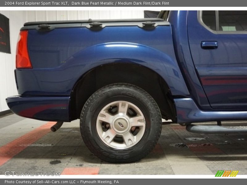 Dark Blue Pearl Metallic / Medium Dark Flint/Dark Flint 2004 Ford Explorer Sport Trac XLT