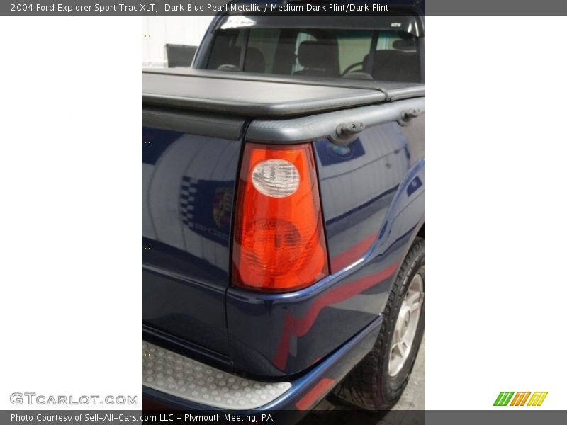 Dark Blue Pearl Metallic / Medium Dark Flint/Dark Flint 2004 Ford Explorer Sport Trac XLT