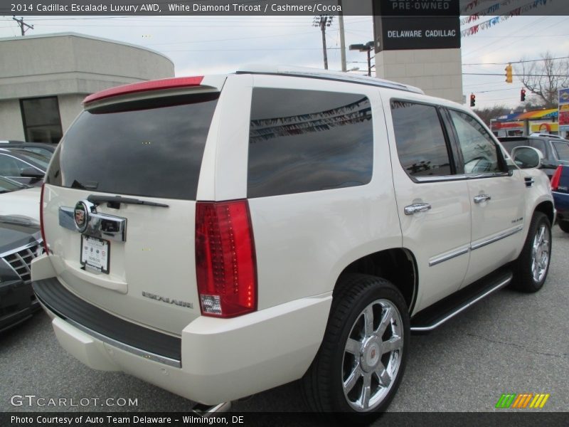 White Diamond Tricoat / Cashmere/Cocoa 2014 Cadillac Escalade Luxury AWD