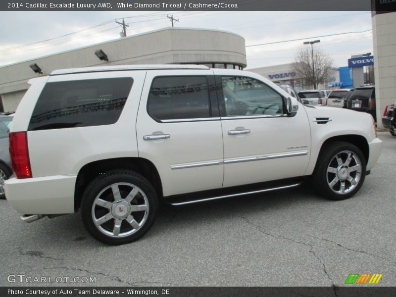 White Diamond Tricoat / Cashmere/Cocoa 2014 Cadillac Escalade Luxury AWD
