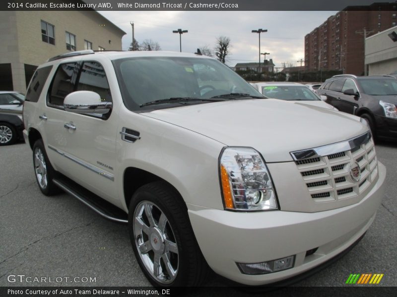 White Diamond Tricoat / Cashmere/Cocoa 2014 Cadillac Escalade Luxury AWD