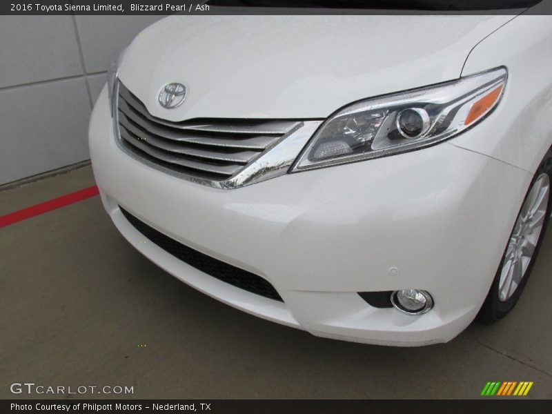 Blizzard Pearl / Ash 2016 Toyota Sienna Limited