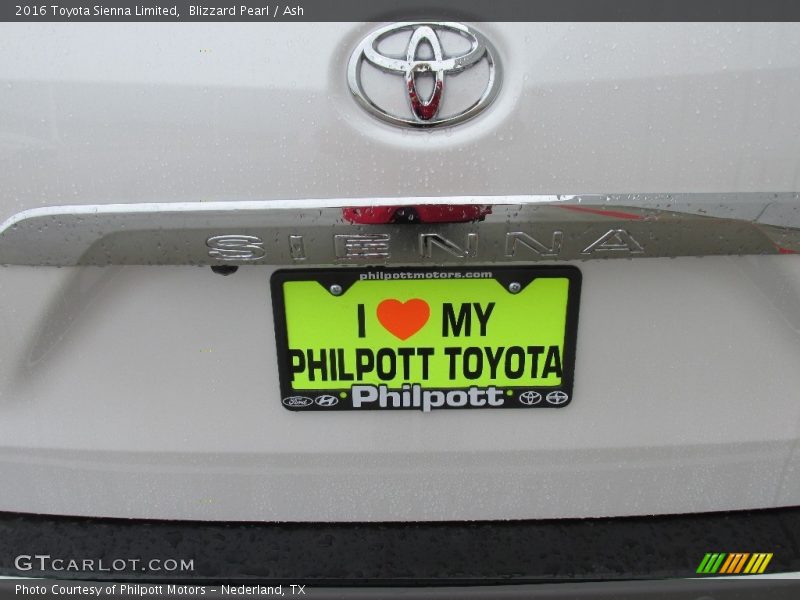 Blizzard Pearl / Ash 2016 Toyota Sienna Limited