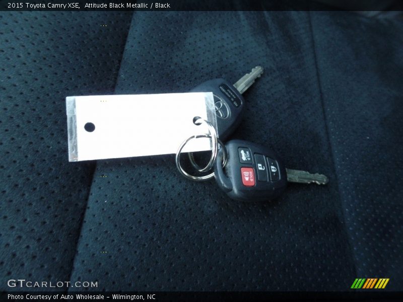 Attitude Black Metallic / Black 2015 Toyota Camry XSE