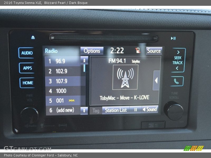 Blizzard Pearl / Dark Bisque 2016 Toyota Sienna XLE