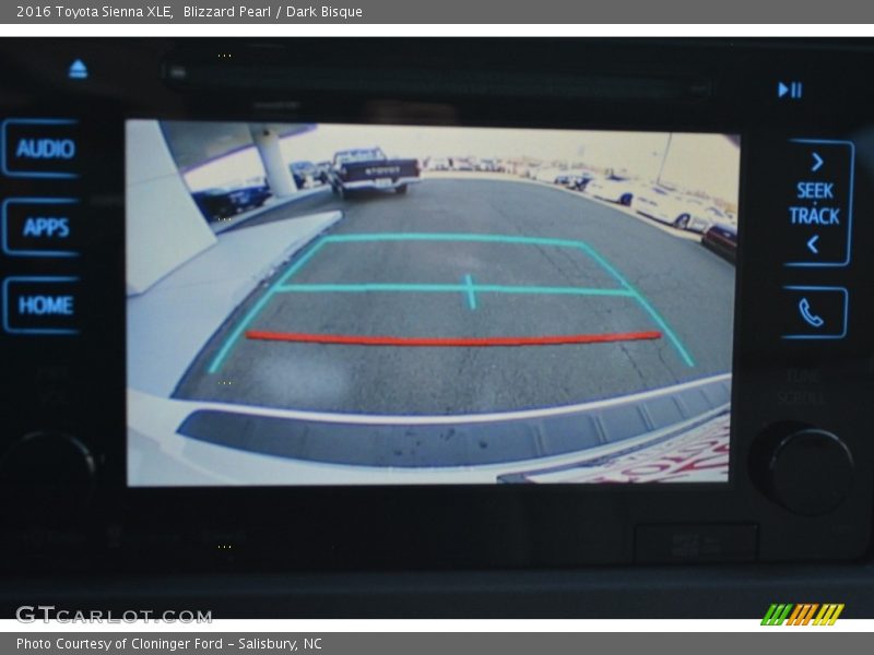 Blizzard Pearl / Dark Bisque 2016 Toyota Sienna XLE