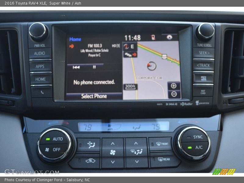 Super White / Ash 2016 Toyota RAV4 XLE