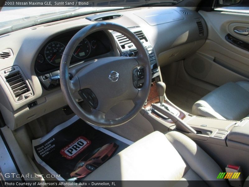 Sunlit Sand / Blond 2003 Nissan Maxima GLE
