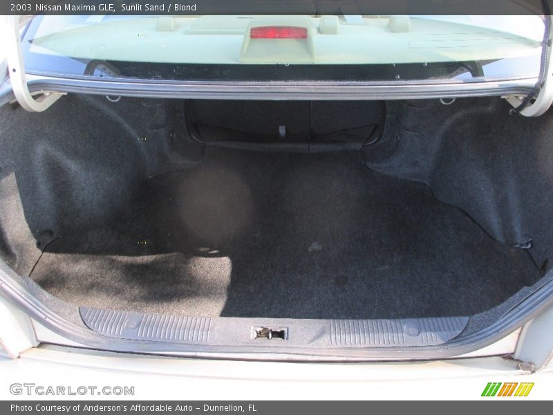 Sunlit Sand / Blond 2003 Nissan Maxima GLE