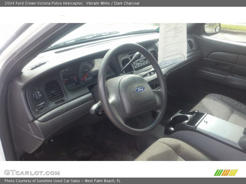Vibrant White / Dark Charcoal 2004 Ford Crown Victoria Police Interceptor