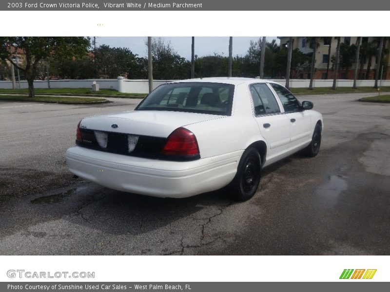 Vibrant White / Medium Parchment 2003 Ford Crown Victoria Police