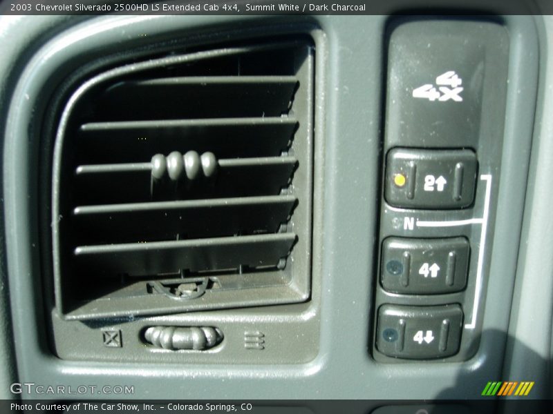 Summit White / Dark Charcoal 2003 Chevrolet Silverado 2500HD LS Extended Cab 4x4