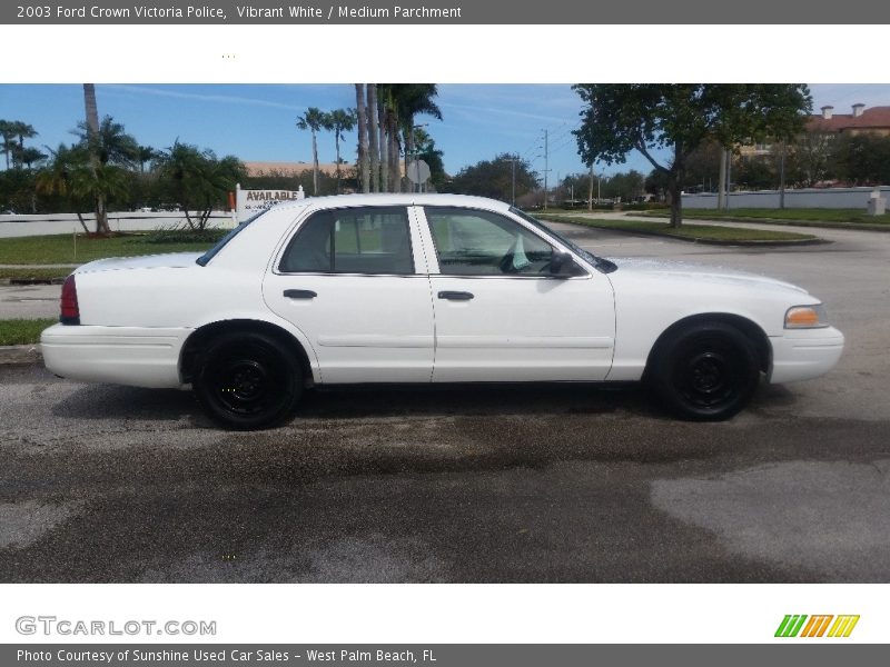 Vibrant White / Medium Parchment 2003 Ford Crown Victoria Police