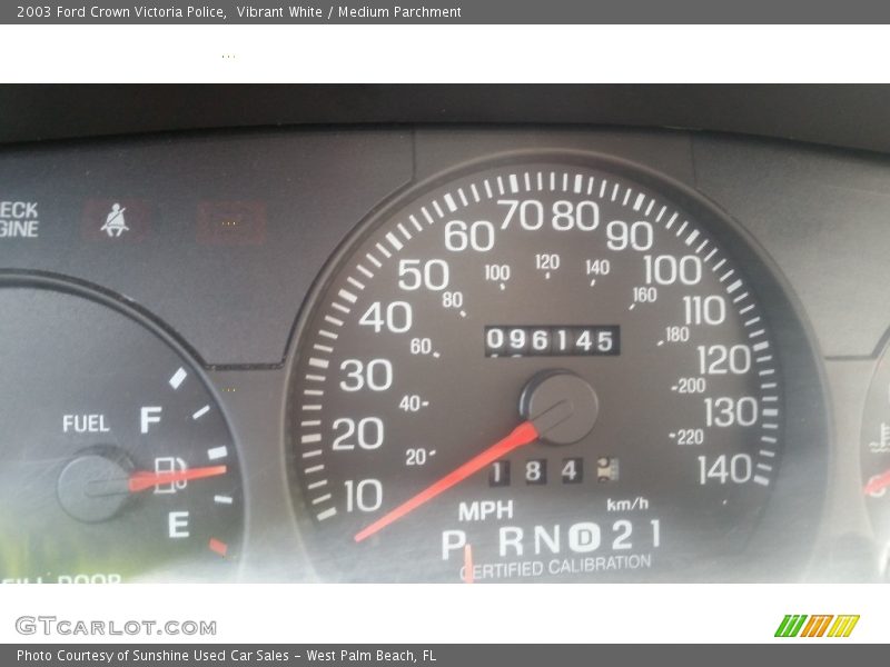 Vibrant White / Medium Parchment 2003 Ford Crown Victoria Police