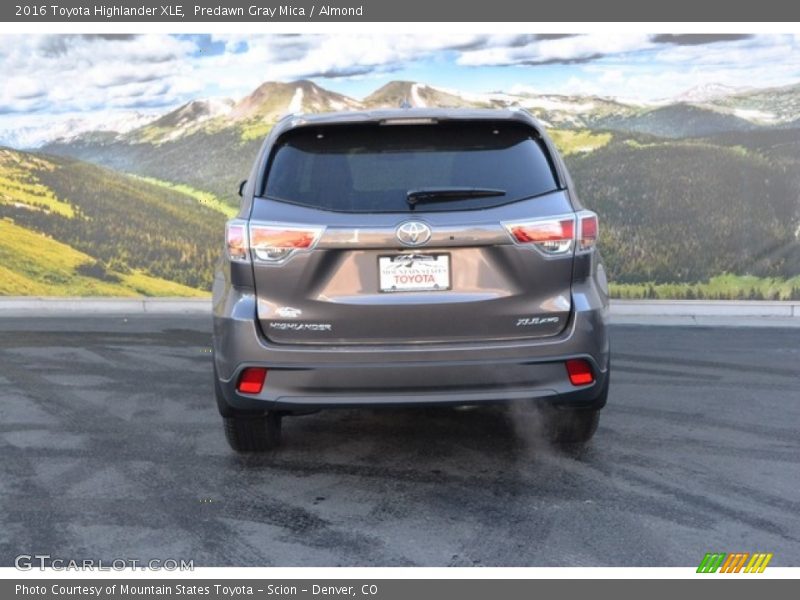 Predawn Gray Mica / Almond 2016 Toyota Highlander XLE